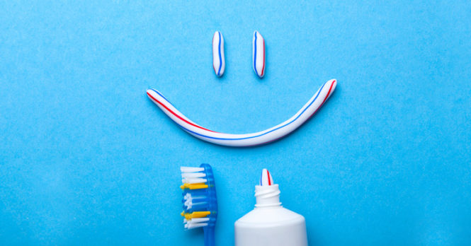 Smile toothpaste and toothbrush